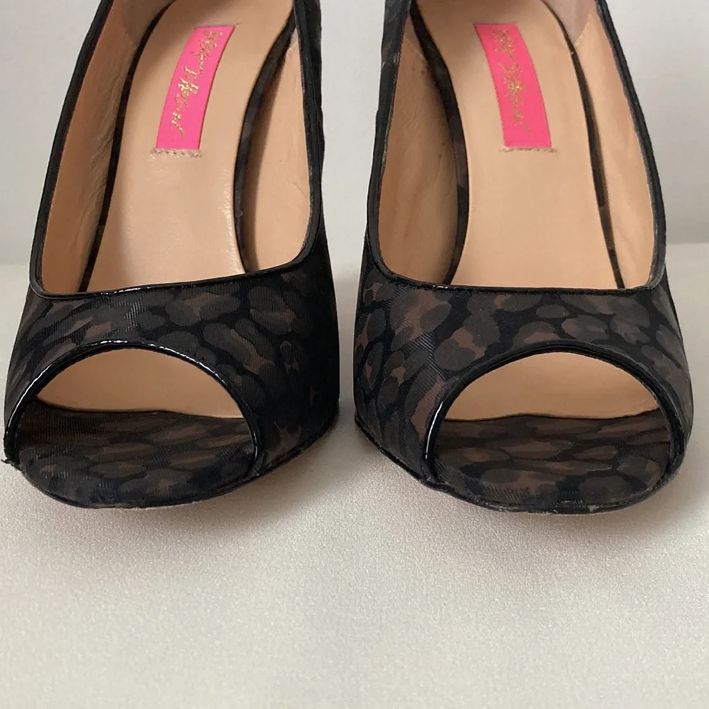Betsey Johnson Lakin Open-Toe Pump
